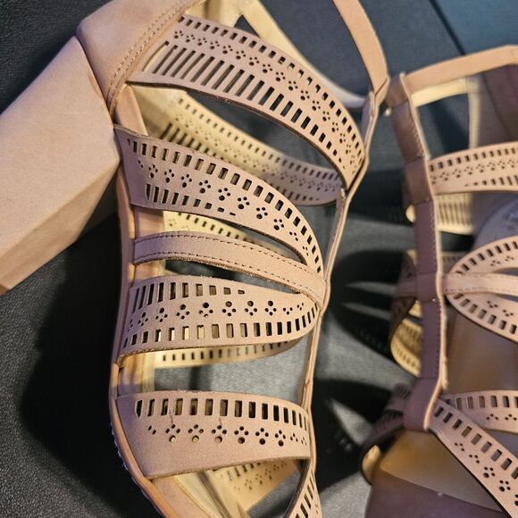 Vince Camuto Strappy Tan Block Heel Sandals - Picture 3 of 8